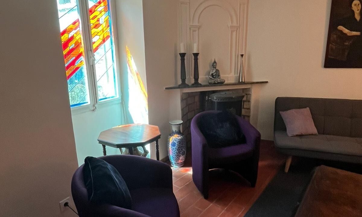 Photo of Livingroom in Saint-Saturnin-de-Lucian