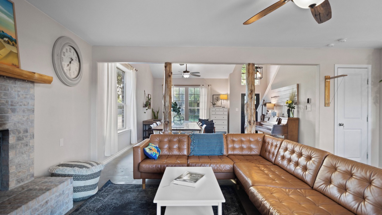 Photo of Livingroom in South Side