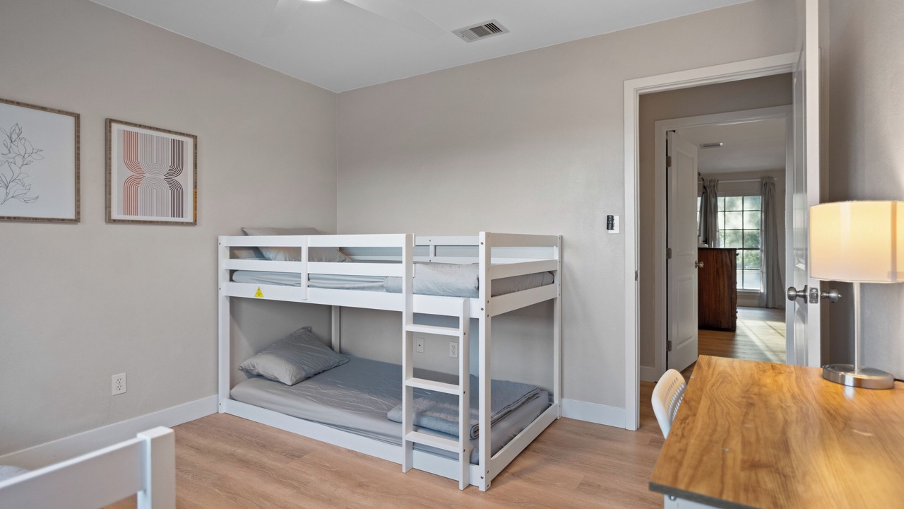 Photo of Bedroom in South Side
