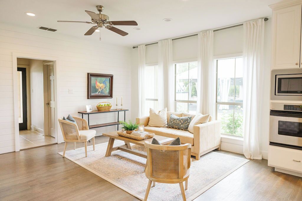 Photo of Livingroom in Hondo