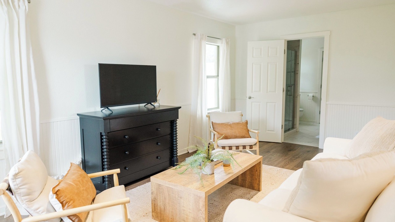 Photo of Livingroom in Hondo