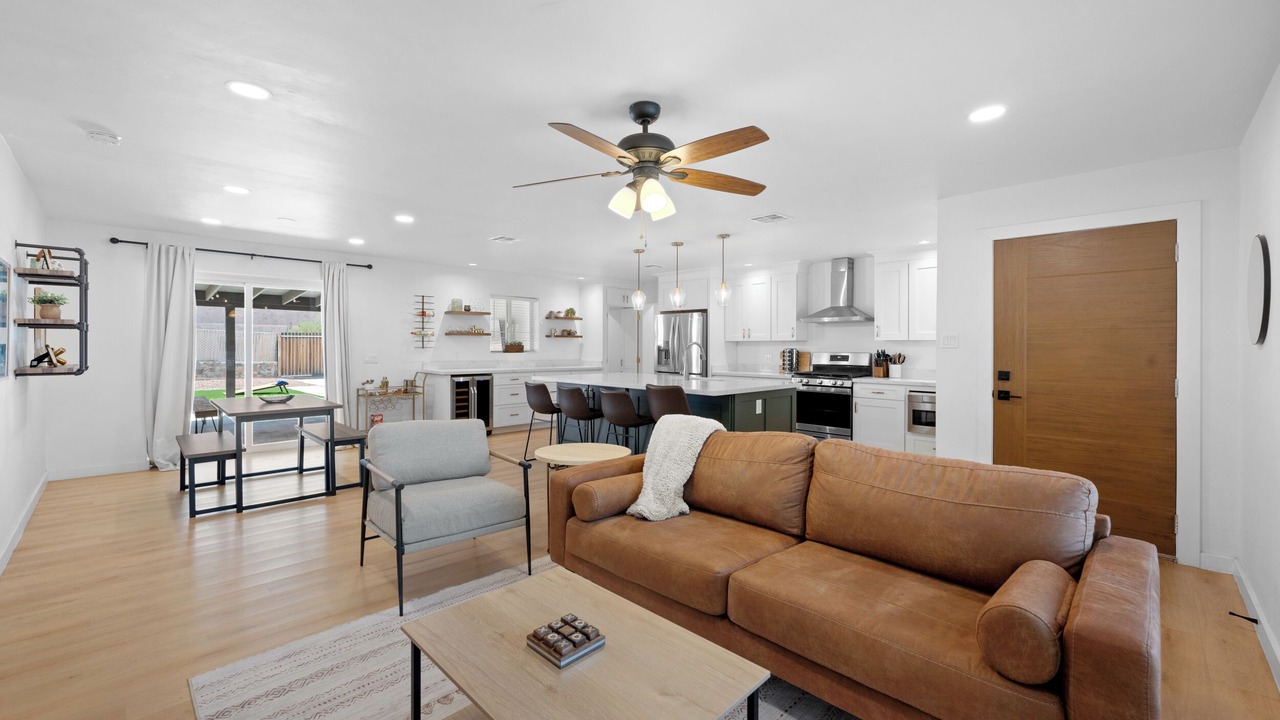 Photo of Livingroom in North Mountain