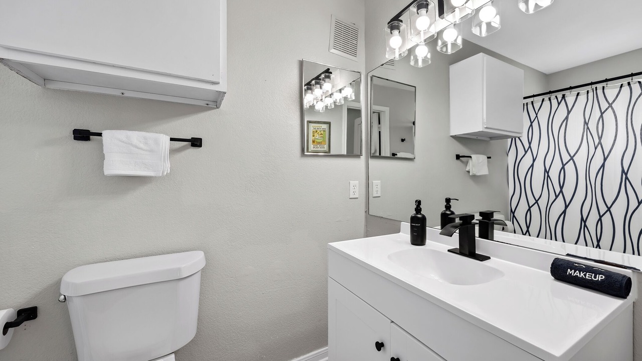 Photo of Bathroom in Pleasant Valley