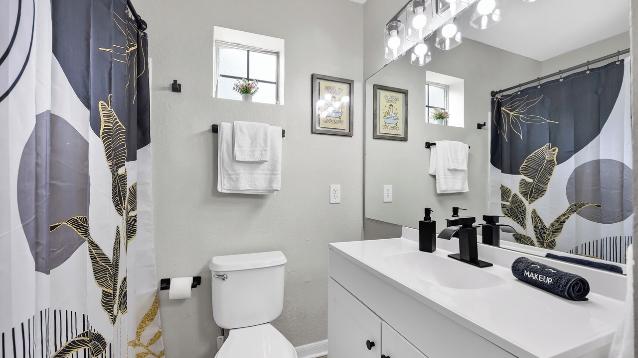 Photo of Bathroom in Pleasant Valley