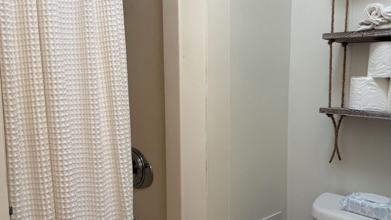 Photo of Bathroom in Punaluu