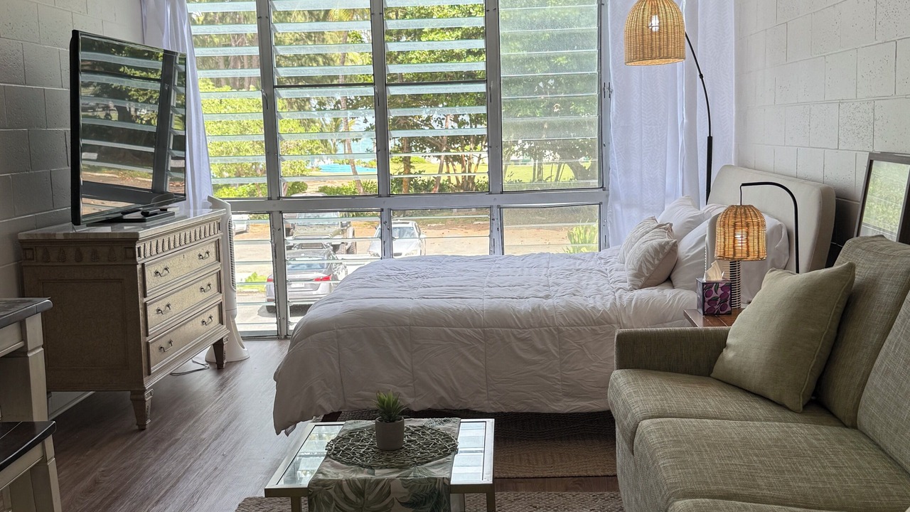 Photo of Livingroom in Punaluu