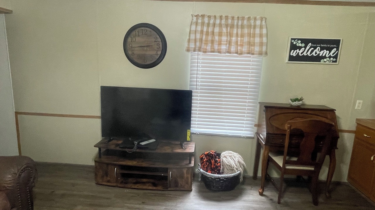 Photo of Livingroom in Osage County