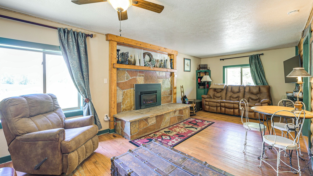 Photo of Livingroom in Pagosa Springs