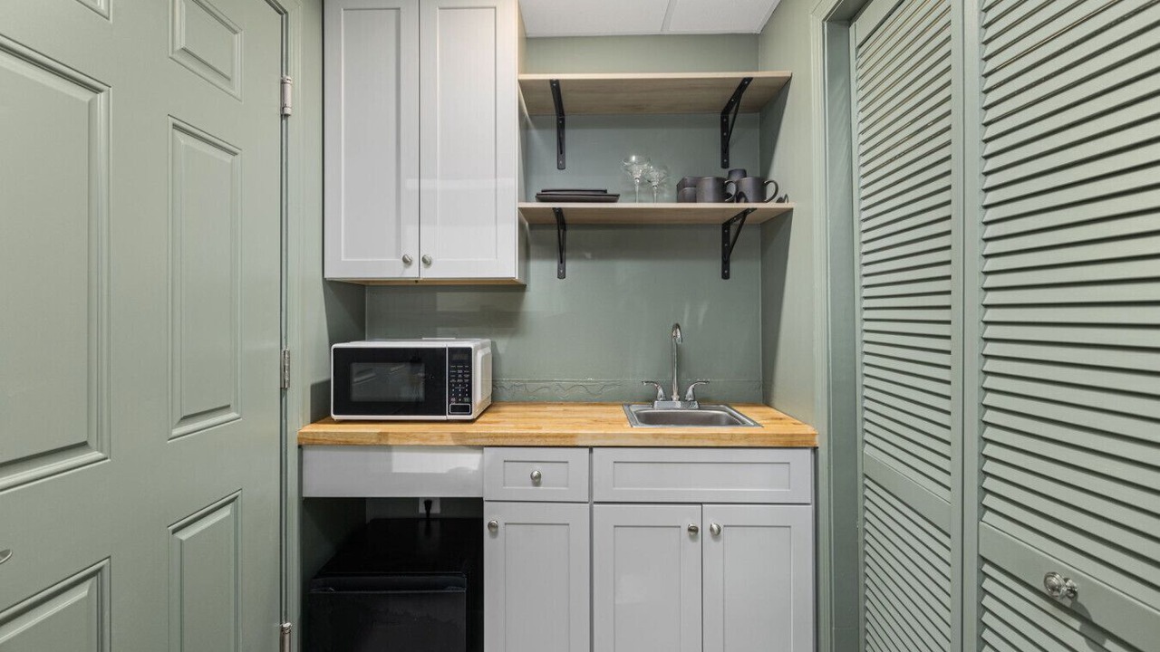 Photo of Kitchen in Off Broadway