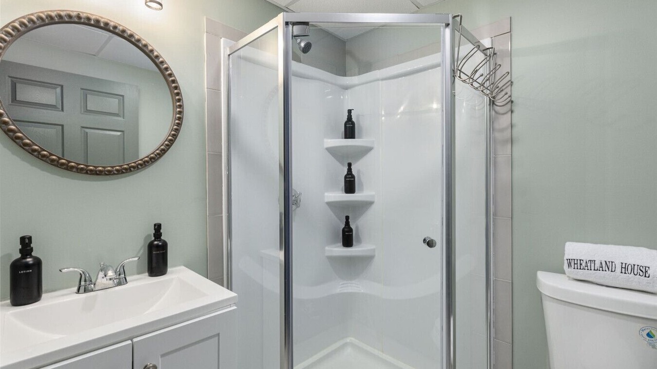 Photo of Bathroom in Off Broadway