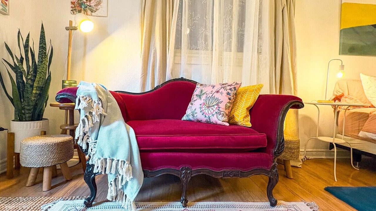 Photo of Livingroom in Inner Harbour