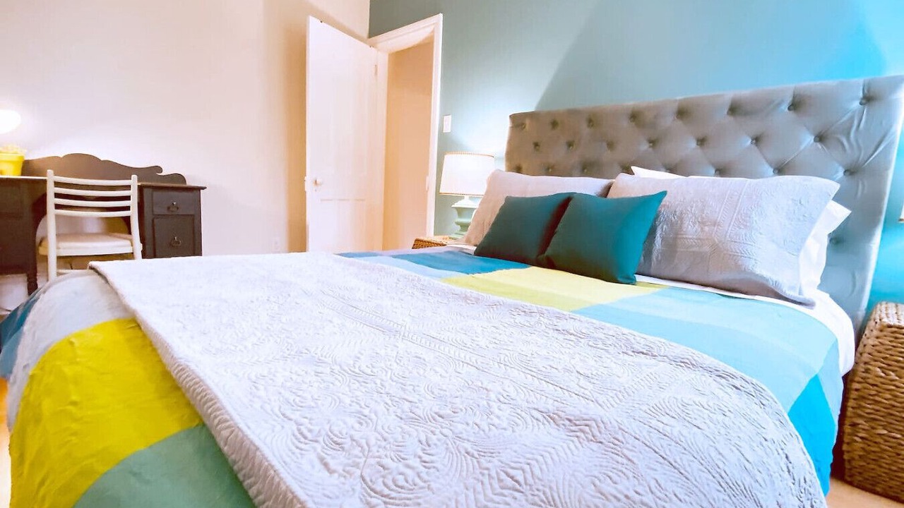 Photo of Bedroom in Inner Harbour