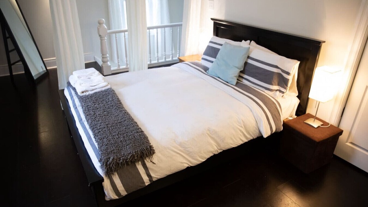 Photo of Bedroom in Inner Harbour