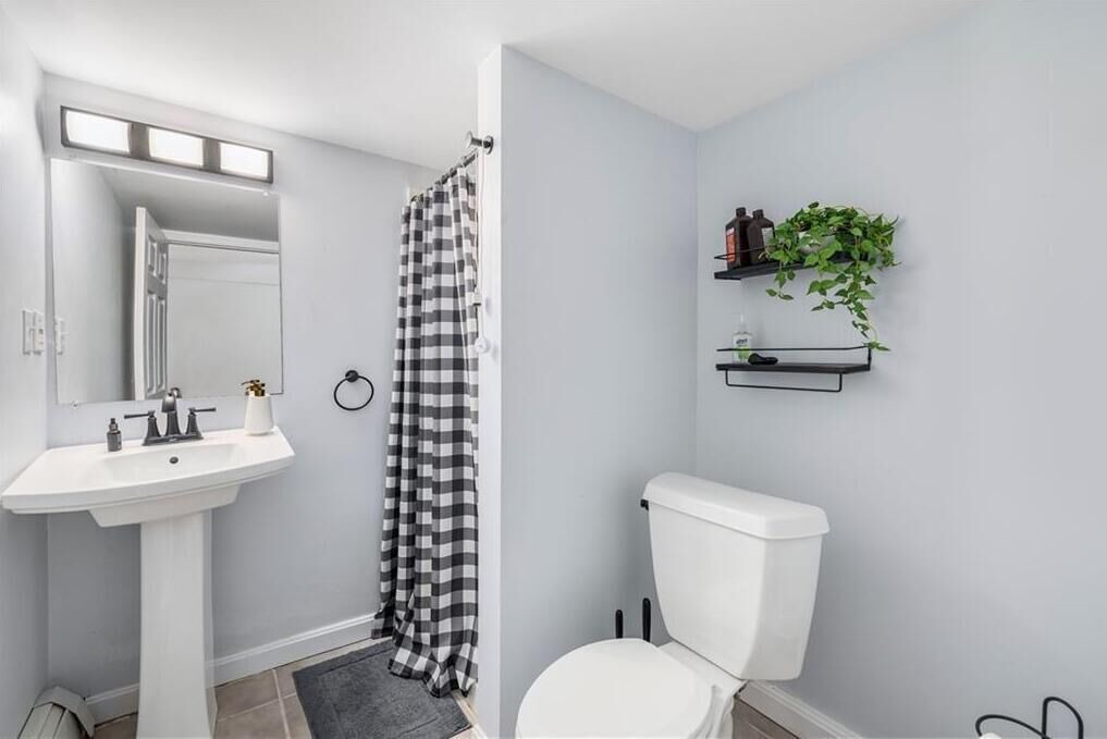 Photo of Bathroom in Elmhurst