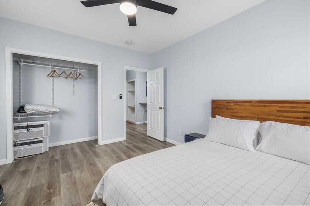Photo of Bedroom in Elmhurst