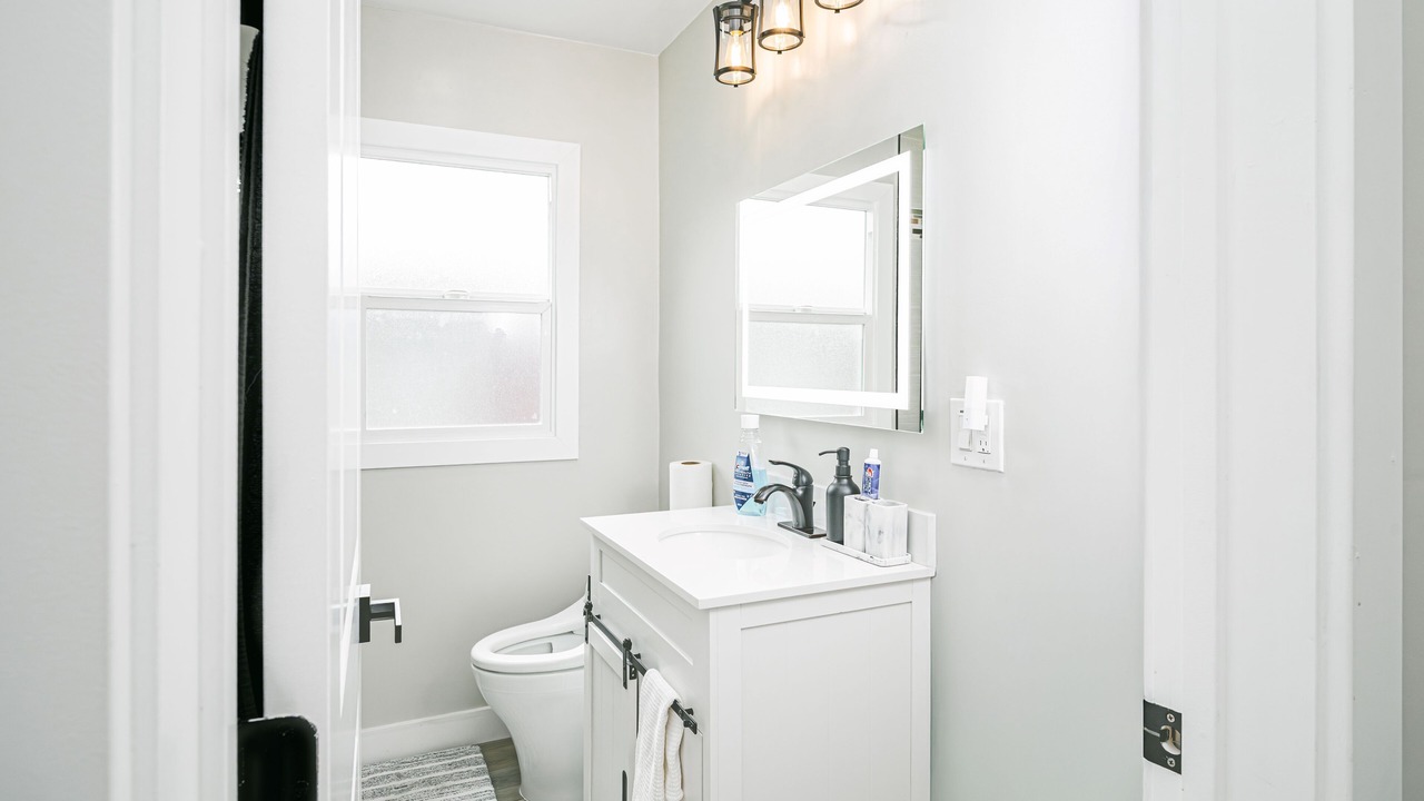 Photo of Bathroom in El Cerrito