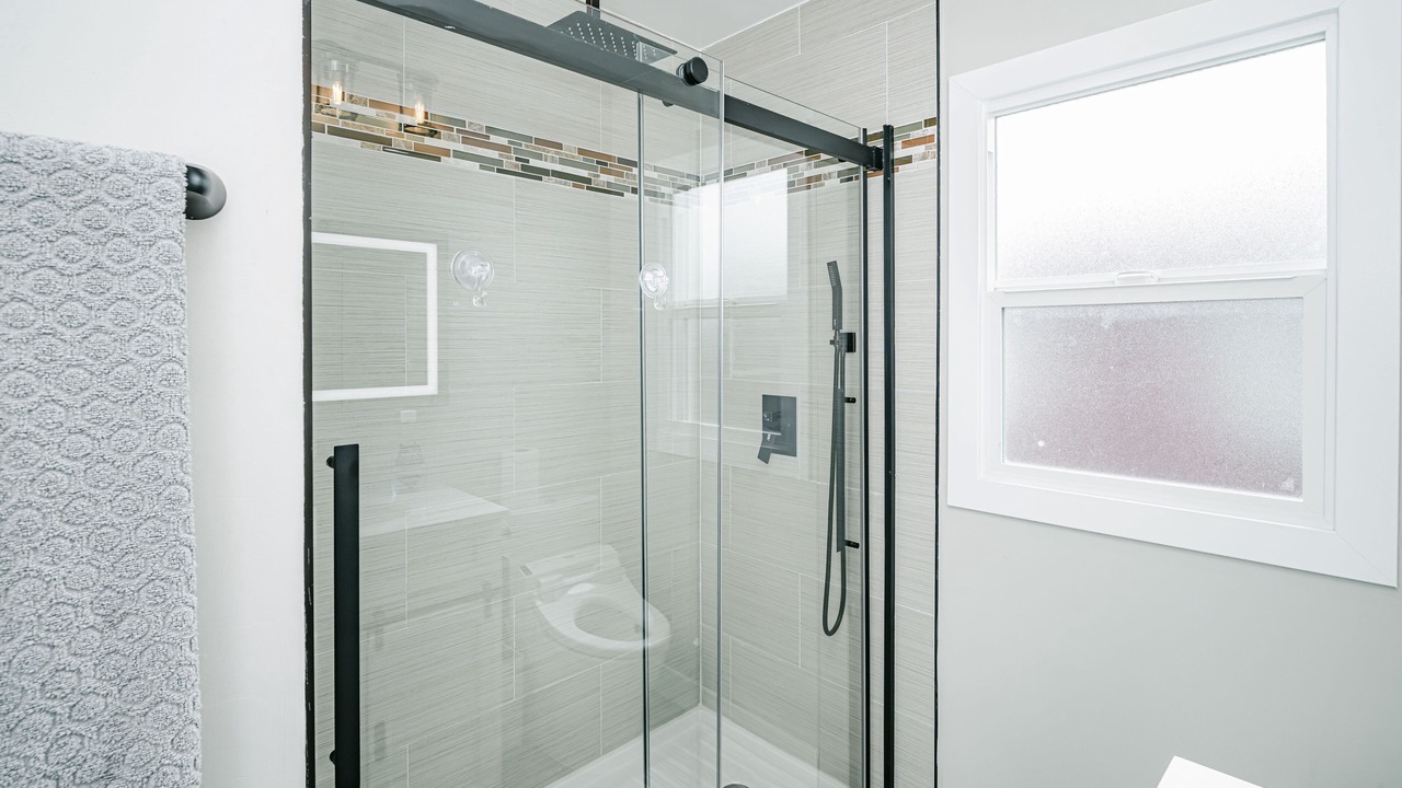 Photo of Bathroom in El Cerrito