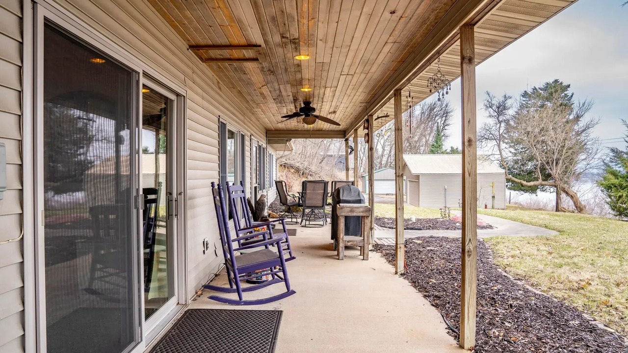 Photo of Patio Balcony in Vernon County