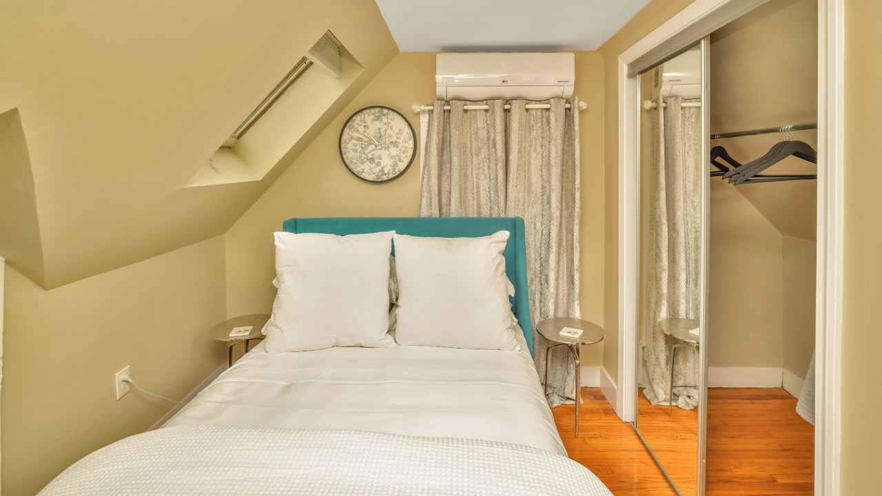 Photo of Bedroom in Hyde Park