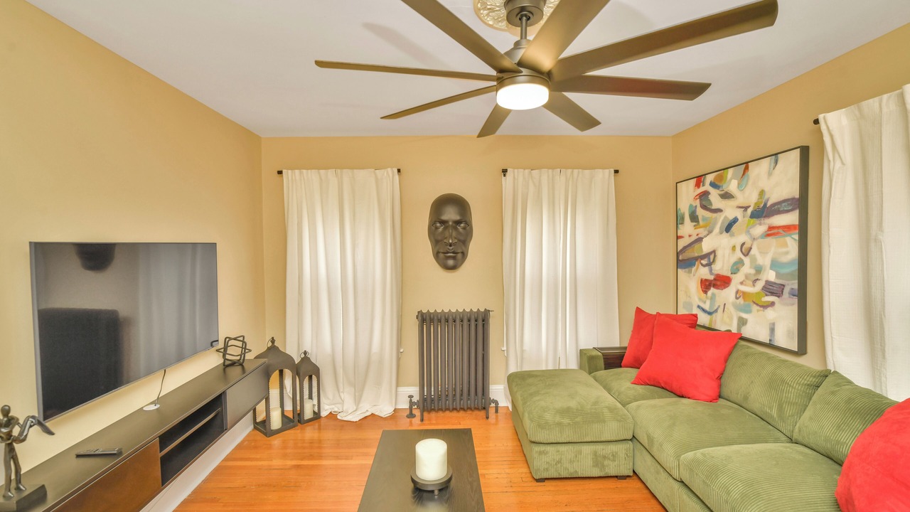 Photo of Livingroom in Hyde Park