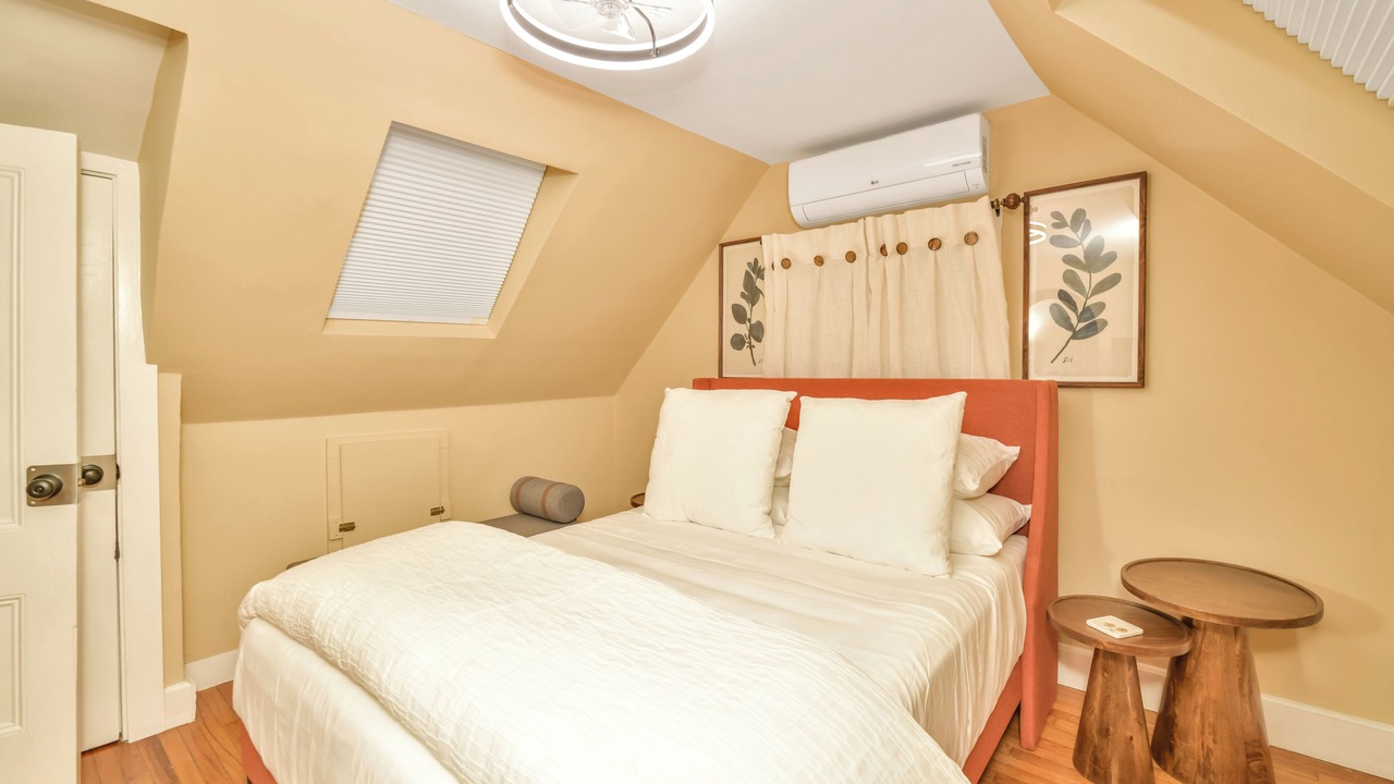Photo of Bedroom in Hyde Park