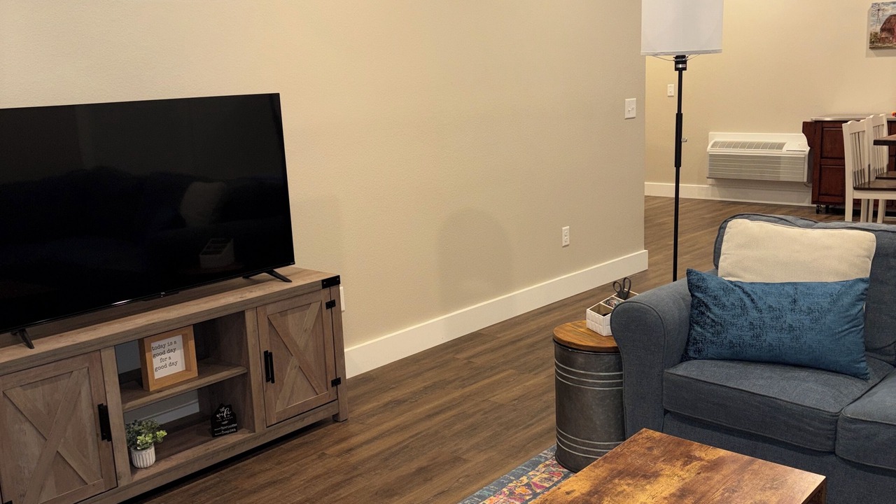 Photo of Livingroom in Sullivan