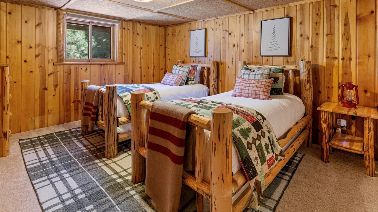 Photo of Bedroom in Darby