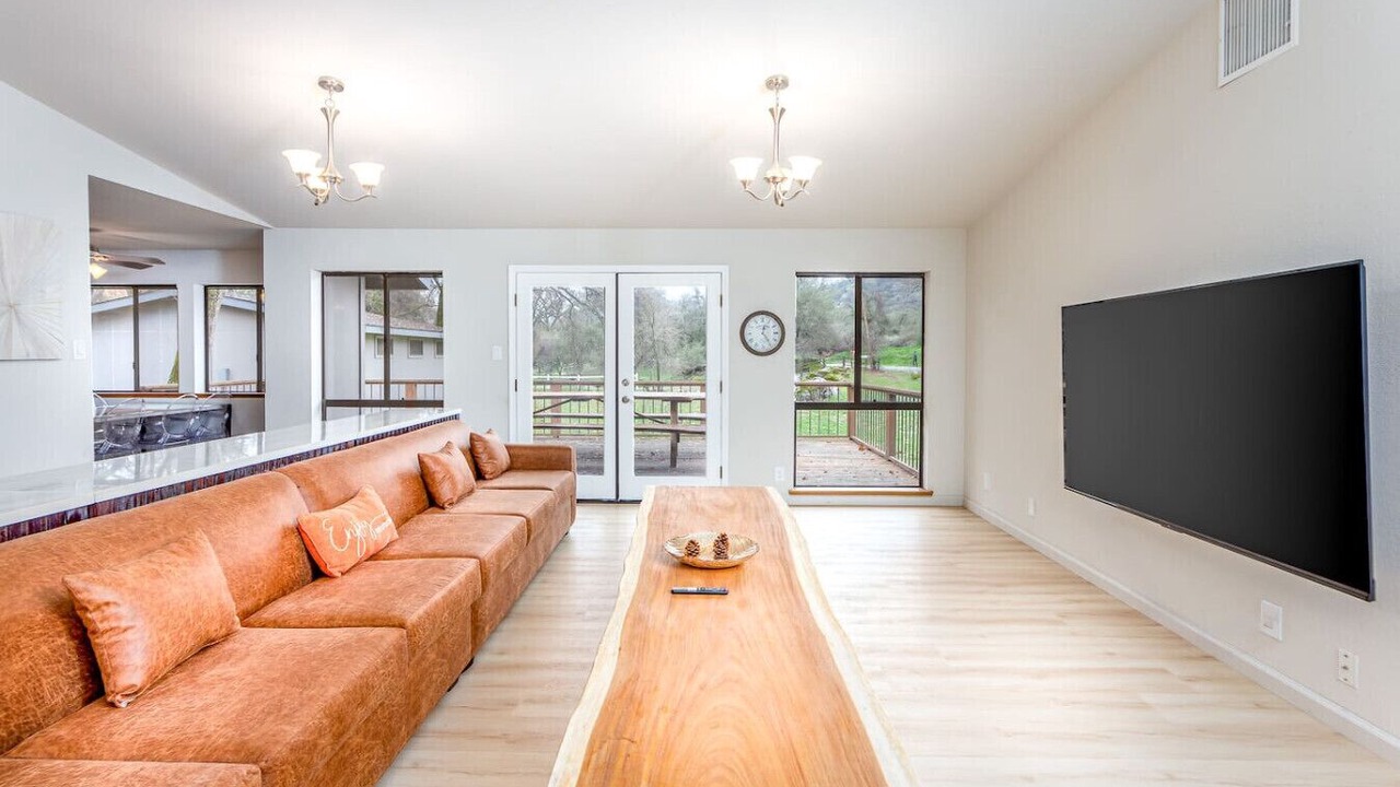 Photo of Livingroom in Kaweah