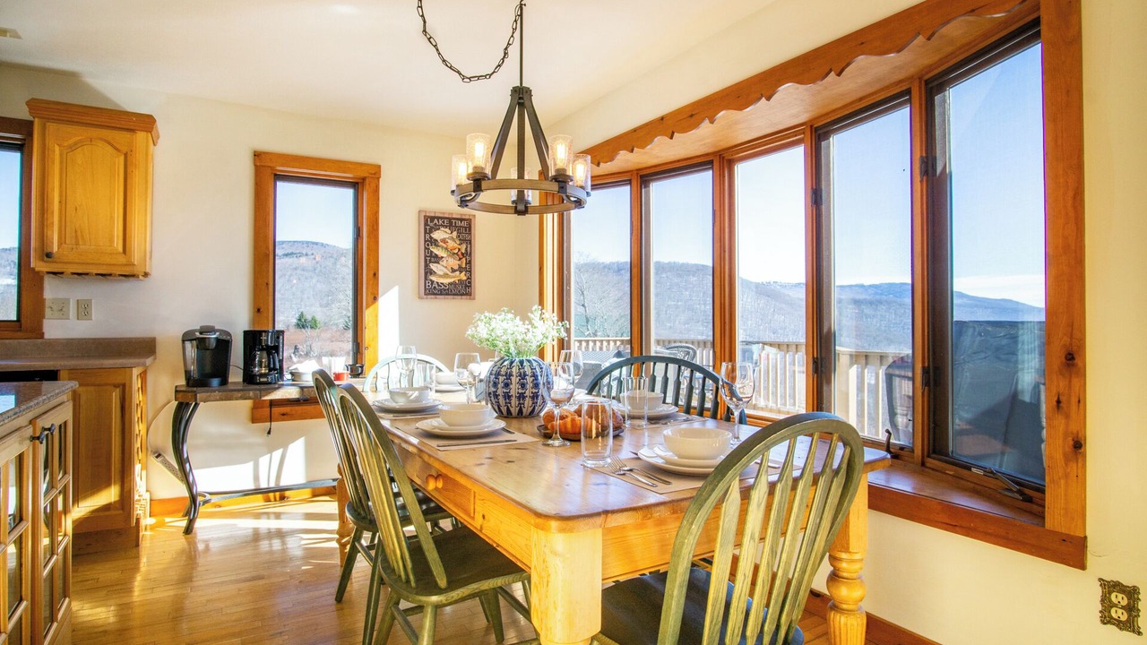 Photo of Bedroom in Mountain Base