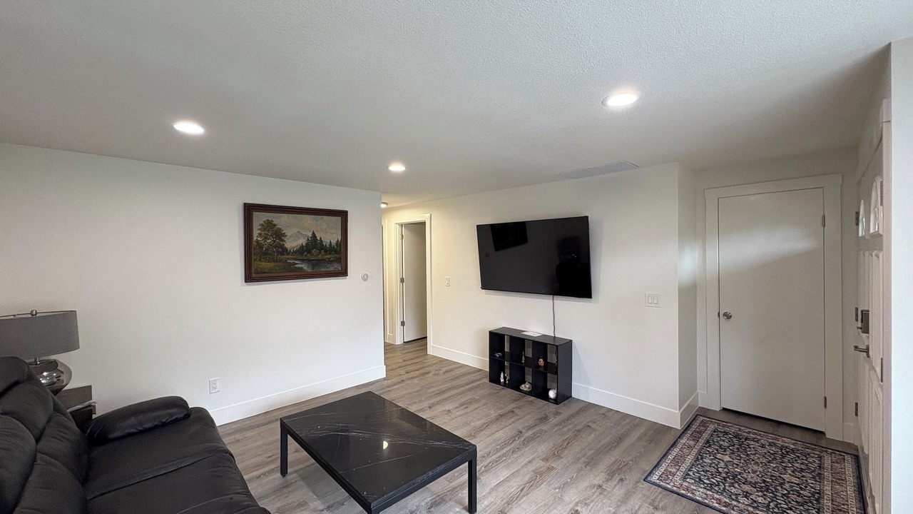 Photo of Livingroom in Tanasbourne