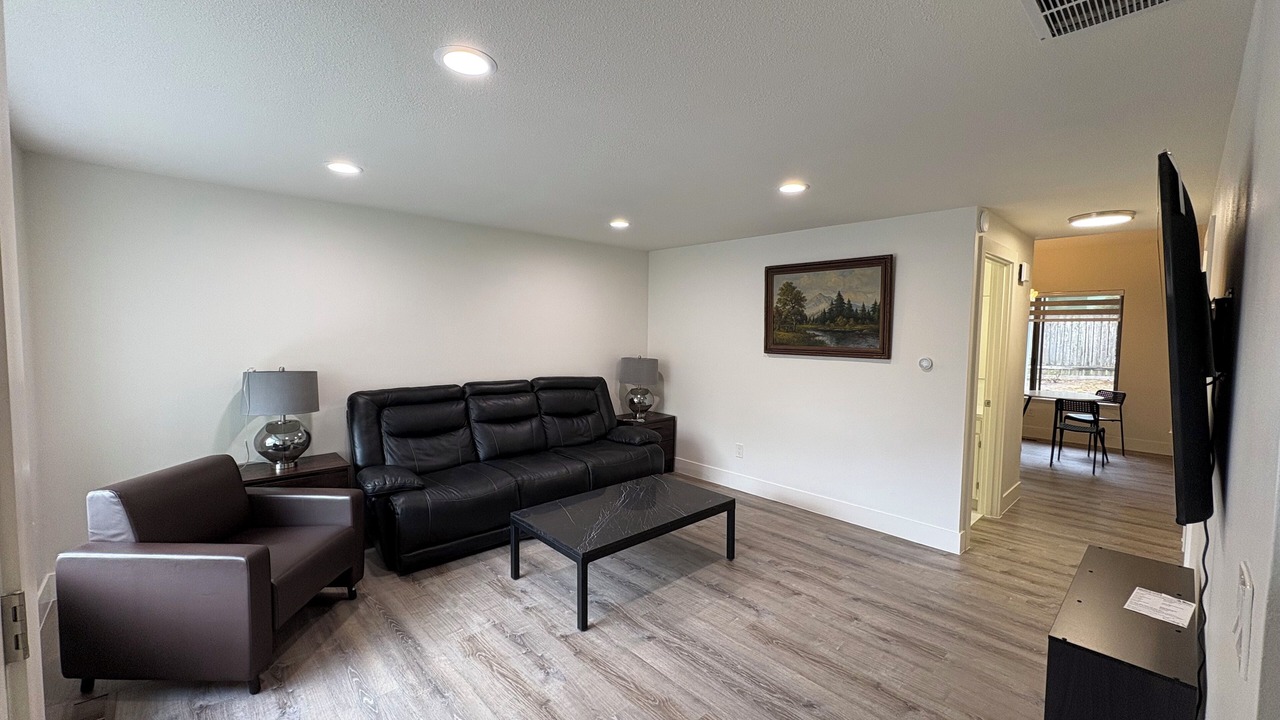 Photo of Livingroom in Tanasbourne