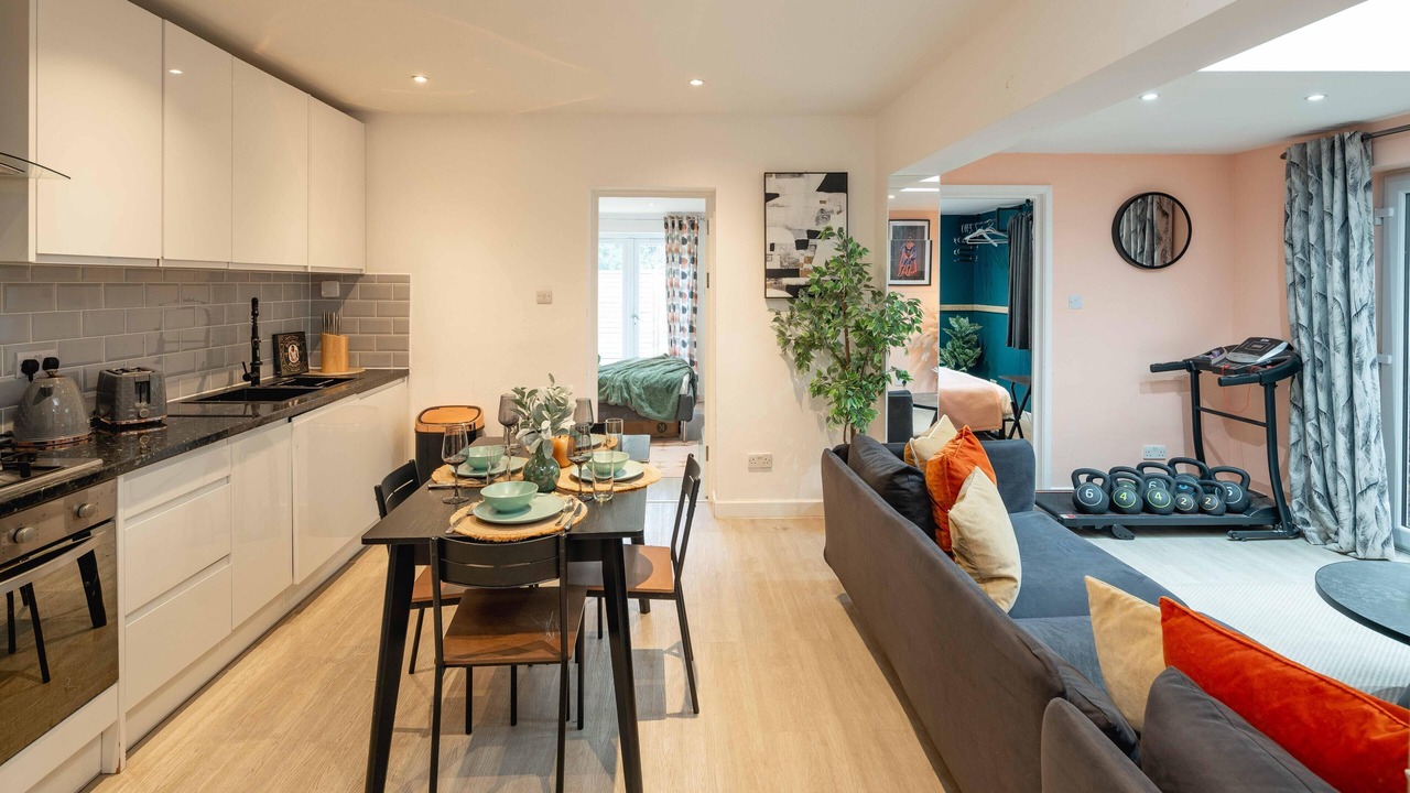 Photo of Others in Fortune Green