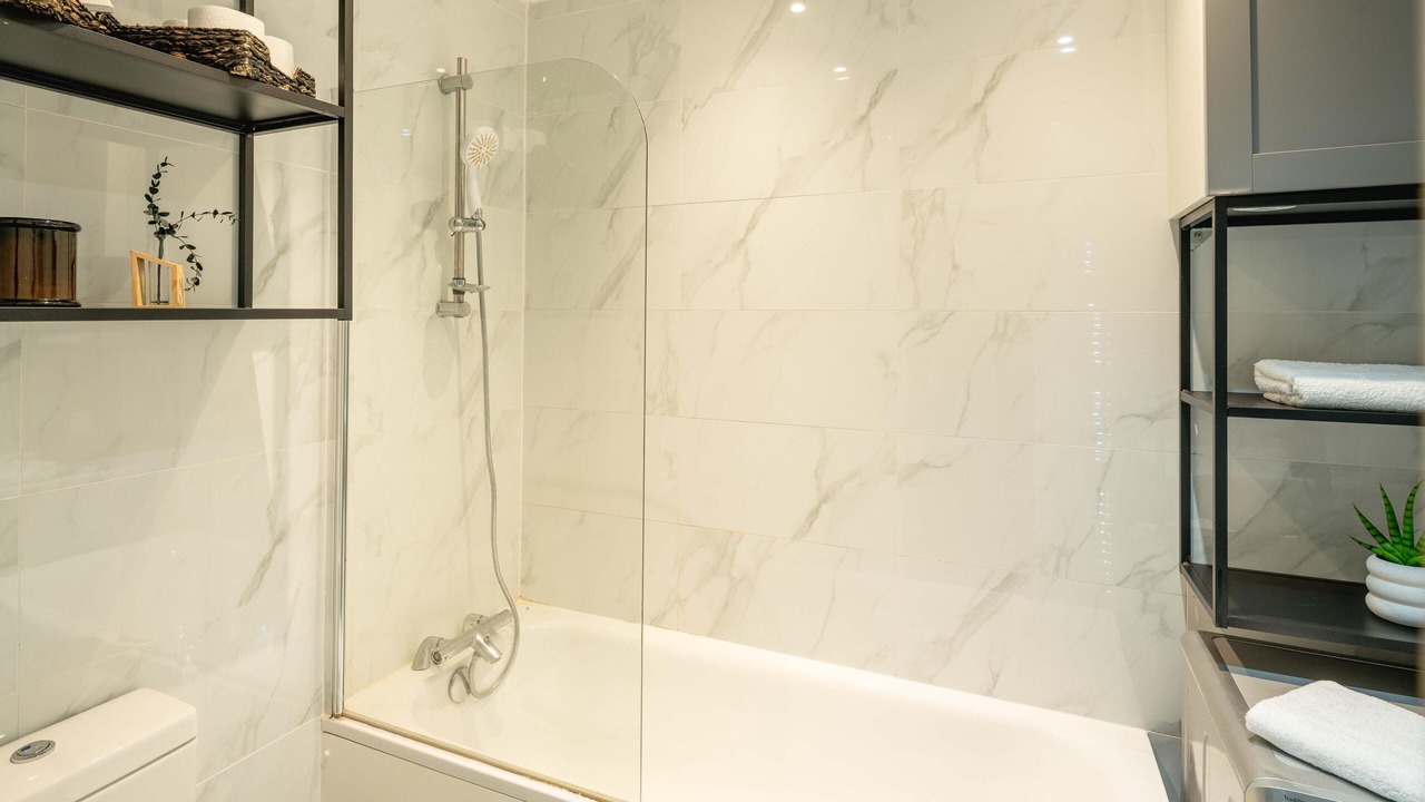 Photo of Bathroom in Fortune Green