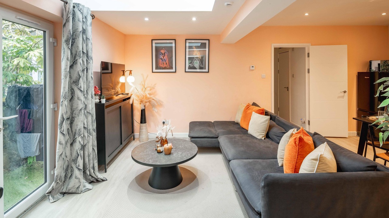 Photo of Livingroom in Fortune Green