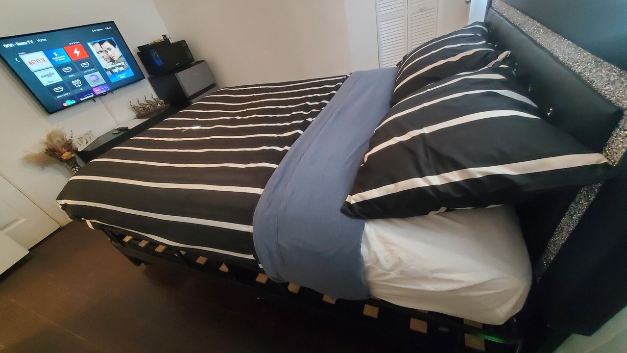 Photo of Bedroom in Spring
