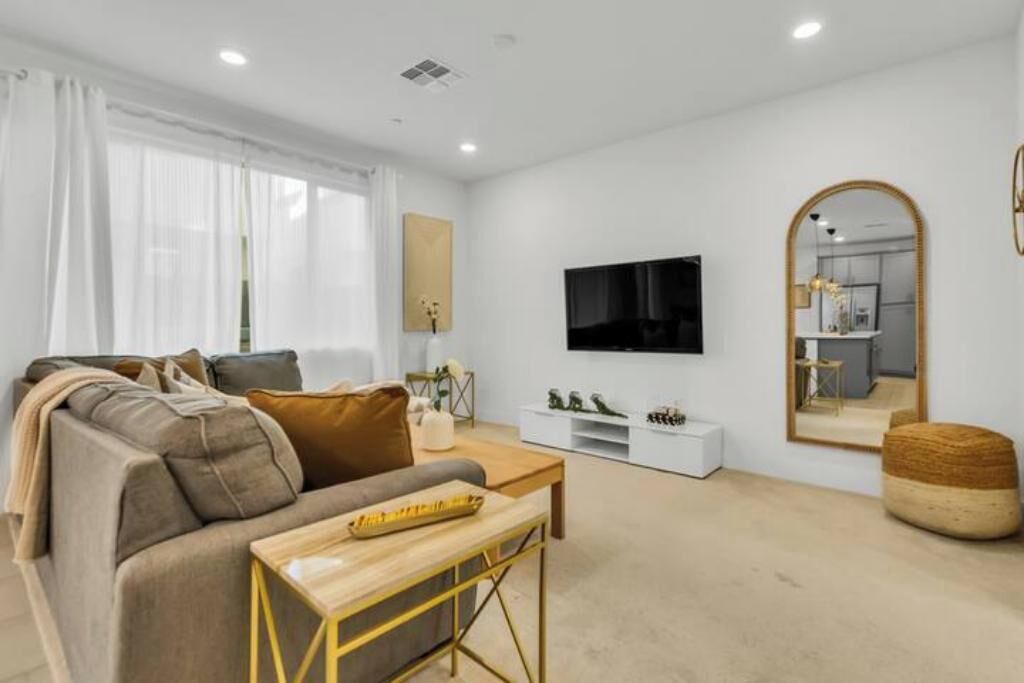 Photo of Livingroom in Elk Grove