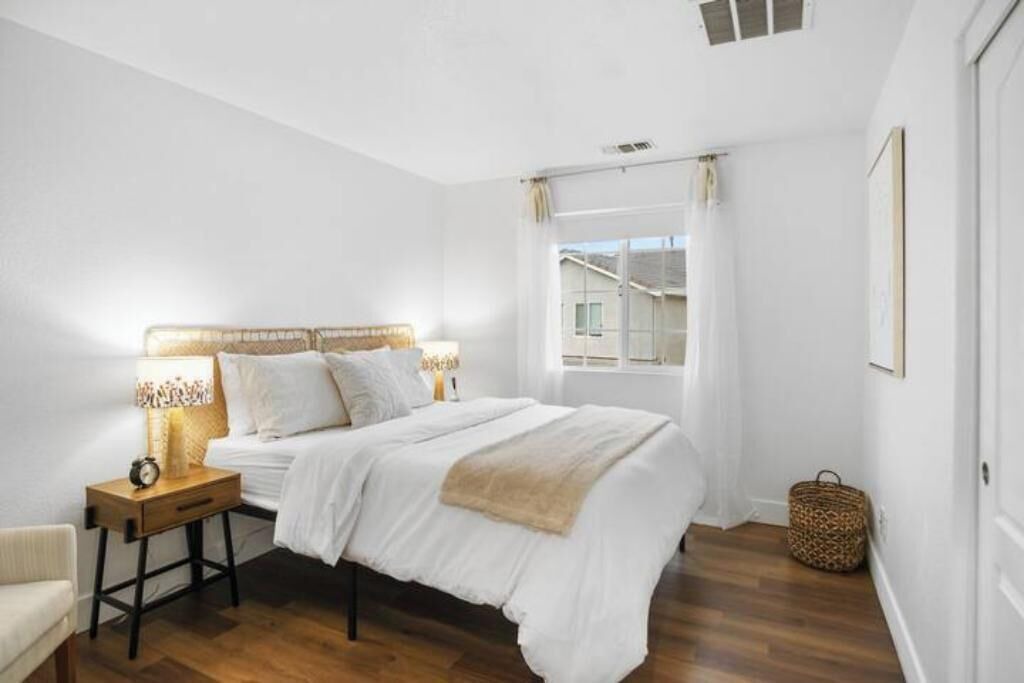 Photo of Bedroom in Natomas Creek