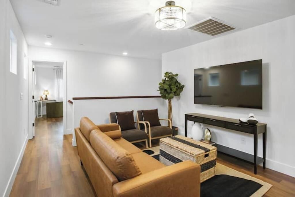 Photo of Livingroom in Natomas Creek