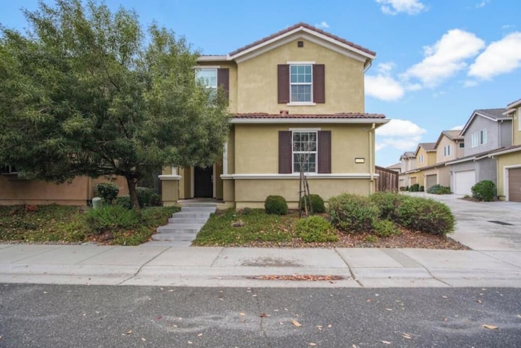 Photo of Outdoor in Natomas Creek
