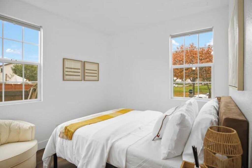 Photo of Bedroom in Natomas Creek