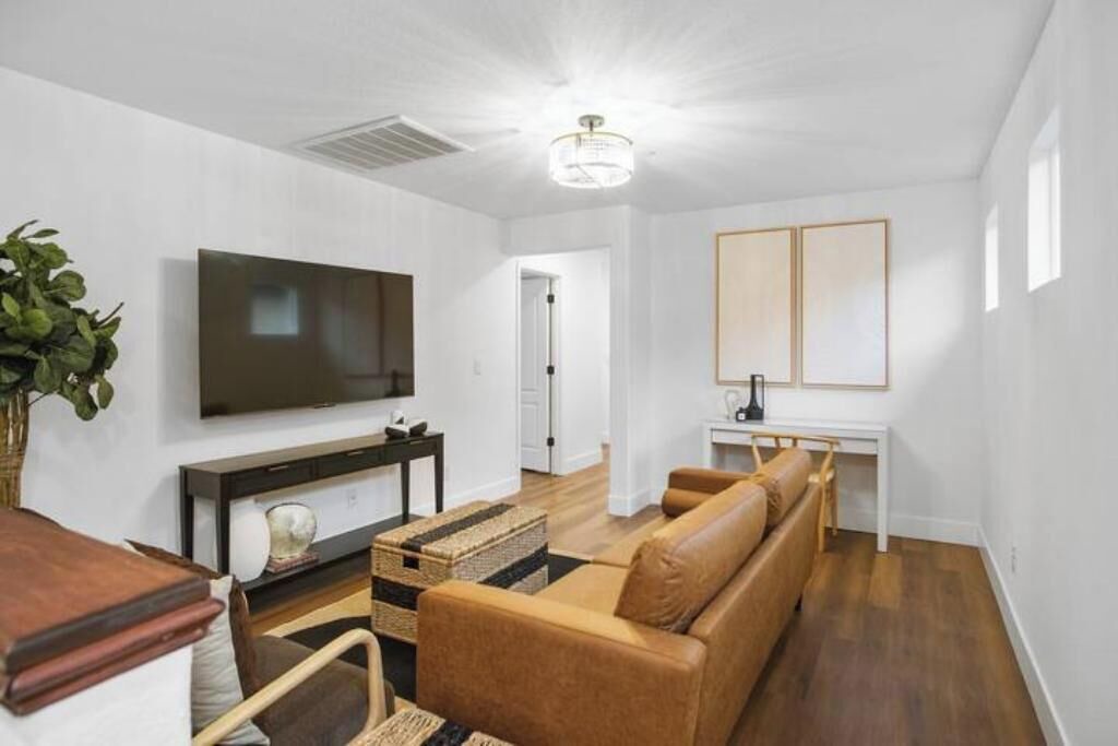 Photo of Livingroom in Natomas Creek