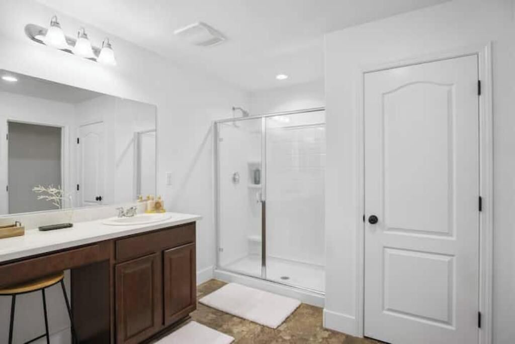 Photo of Bathroom in Natomas Creek