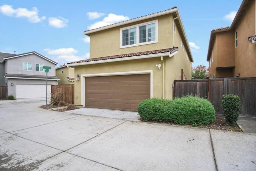 Photo of Outdoor in Natomas Creek