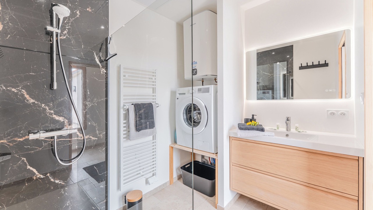 Photo of Bathroom in Bouin