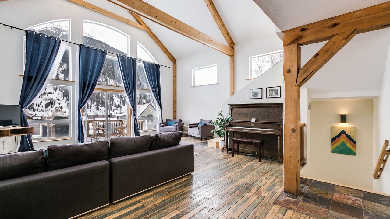 Photo of Livingroom in Silverton