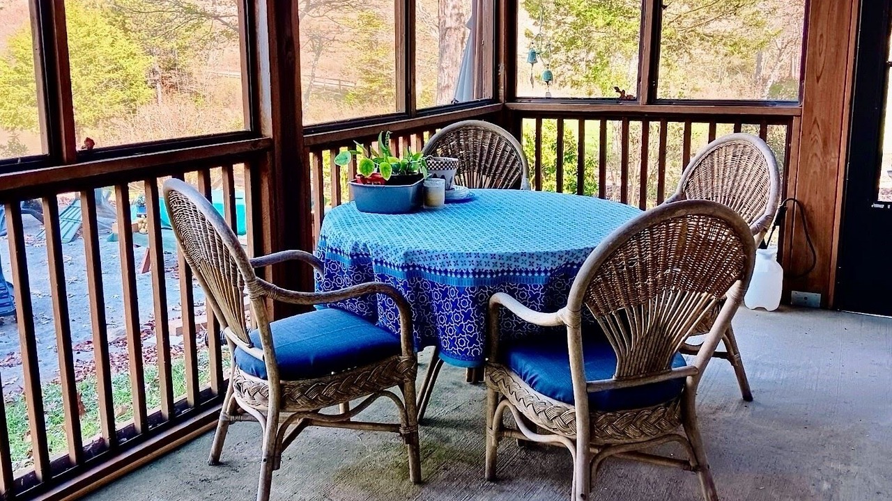 Photo of Outdoor in Esom Hill