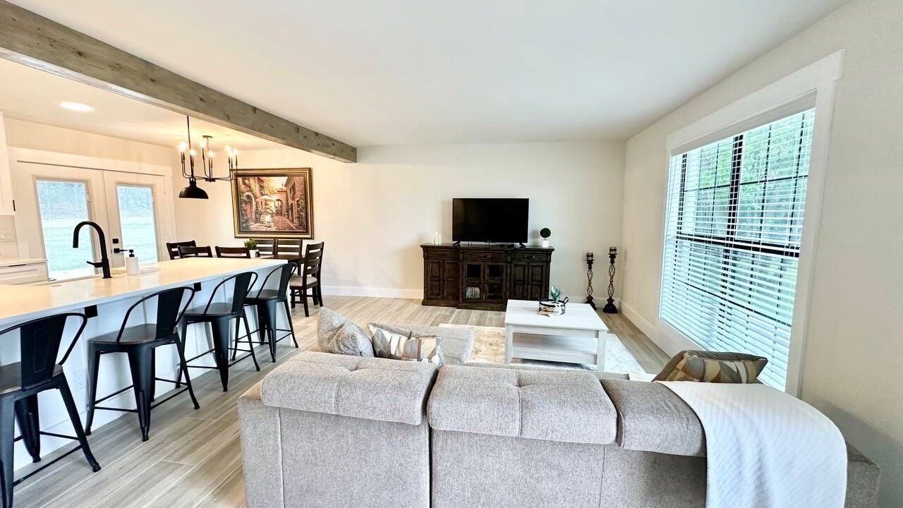 Photo of Livingroom in Wetmore