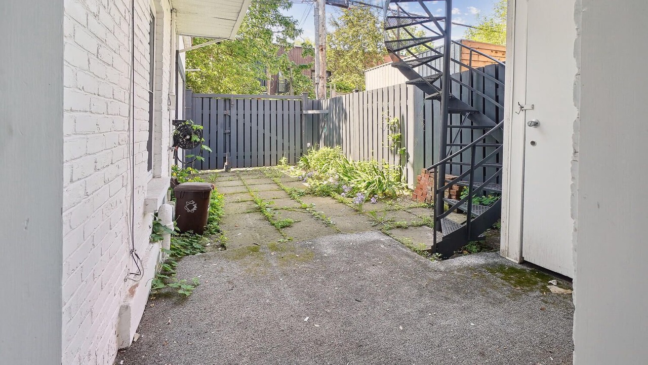 Photo of Outdoor in De Lorimier