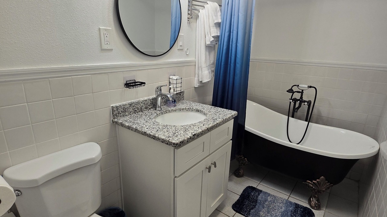Photo of Bathroom in Old Homosassa