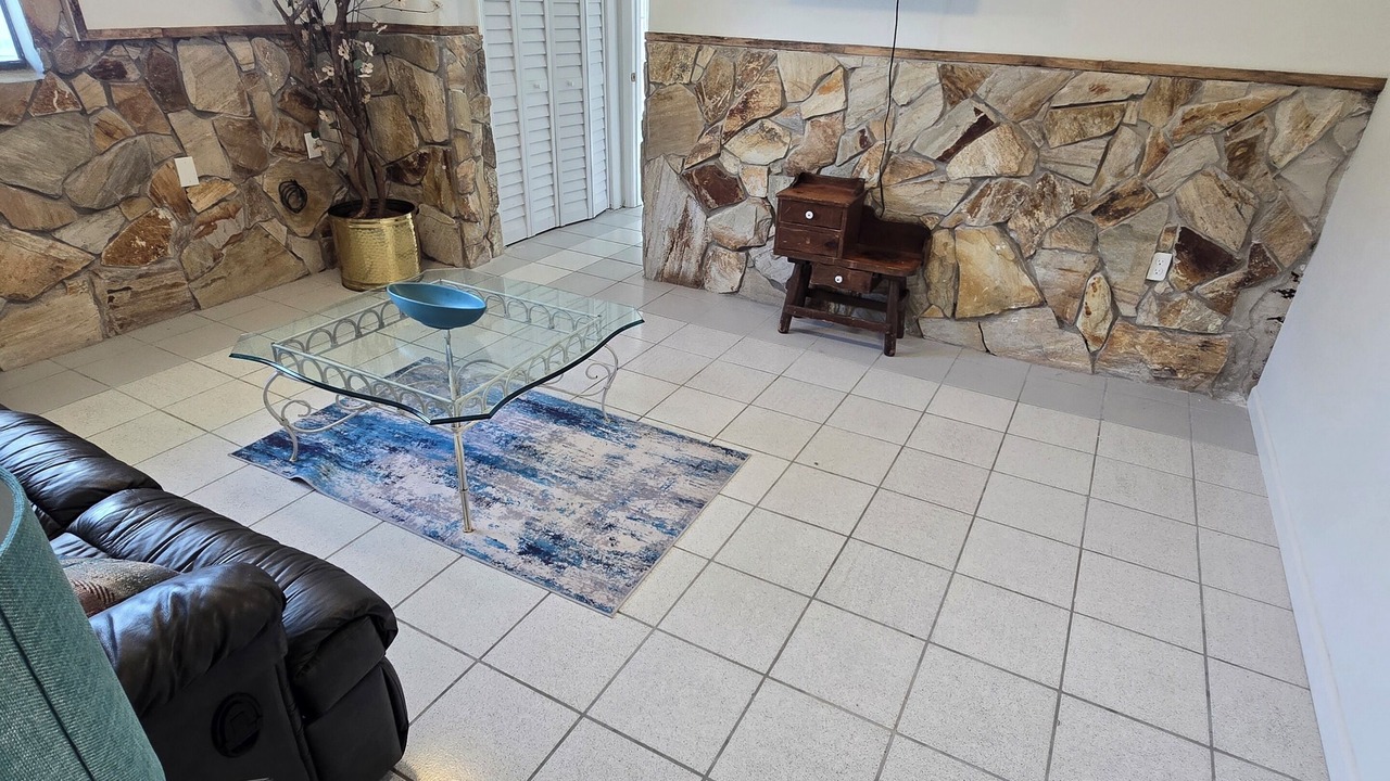 Photo of Livingroom in Old Homosassa